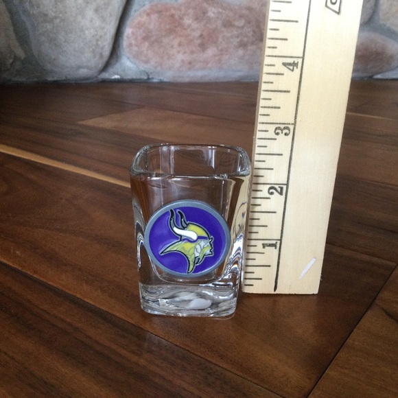 Vintage Minnesota Vikings Shot Glass - Picture 3 of 3